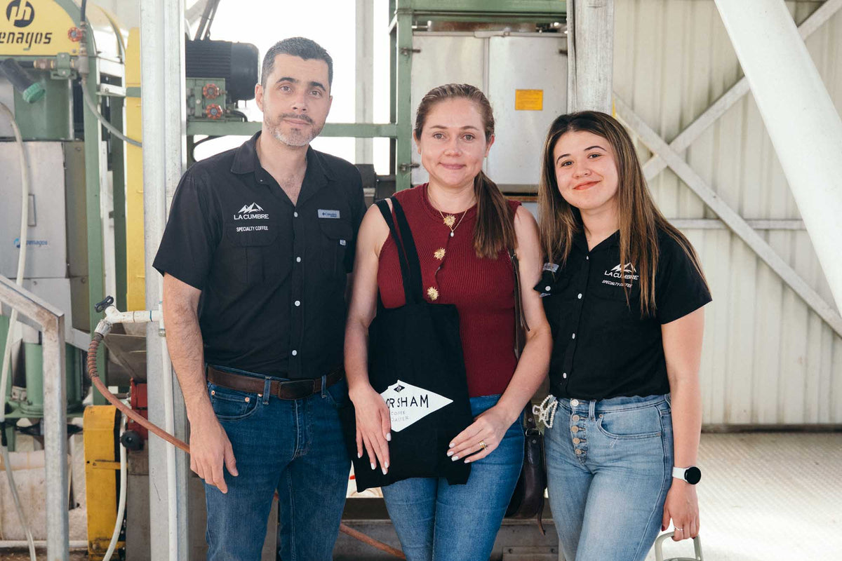 The owners and team of La Cumbre coffee in Costa Rica